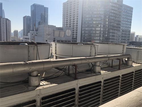 封<a href=http://m.lugou56.com/tags1_0.html target=_blank class=infotextkey>閉式冷卻塔</a>降噪