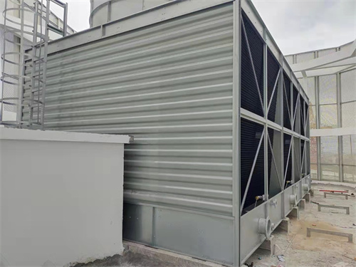 康明從構(gòu)造和能耗帶你來(lái)了解開式冷卻塔與閉式冷卻塔的不同