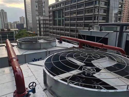 冷卻塔開(kāi)機(jī)時(shí)需做哪幾項(xiàng)工作,冷卻塔開(kāi)機(jī)注意事項(xiàng)